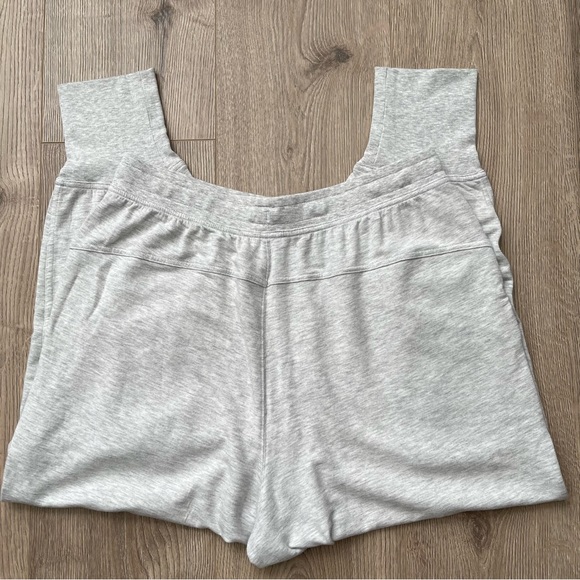 Lululemon Still Chill Jogger Heathered Core Ultra Light Grey Size 10 NEW - Picture 10 of 13